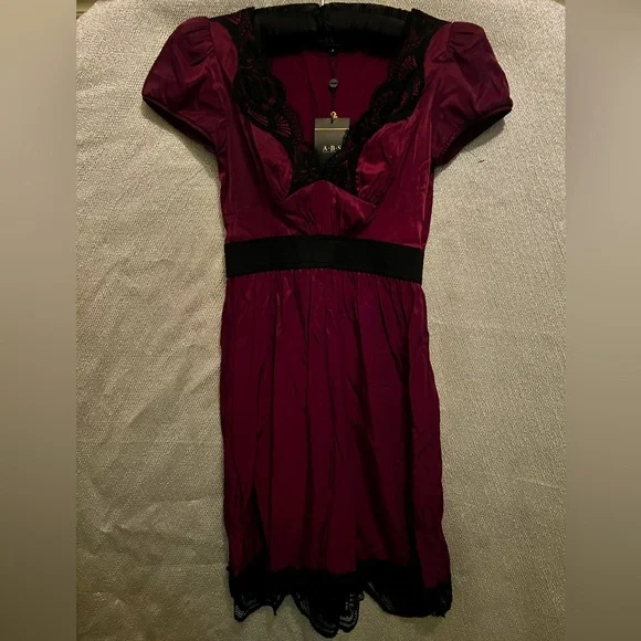 chinese dress ladies Deep V-Neck Red Prom Party GownsFloral Lace Appliques Split Front Party Dress